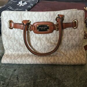 Michael Kors Vintage Jet Set Signature Hamilton Tote Bag